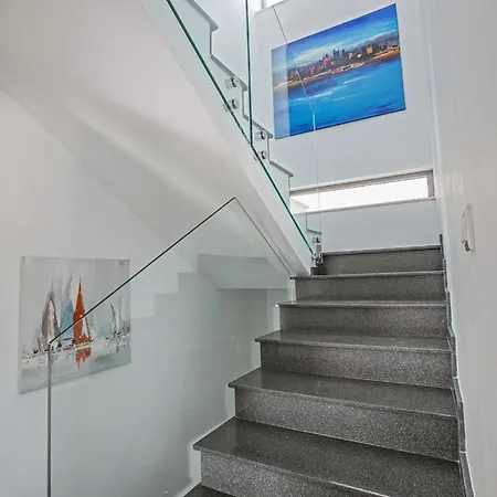 Luxury 6 Bedroom With Private Pool, Protaras 1236 Villa *