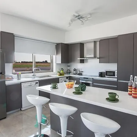 Luxury 6 Bedroom With Private Pool, Protaras 1236 Paralimni