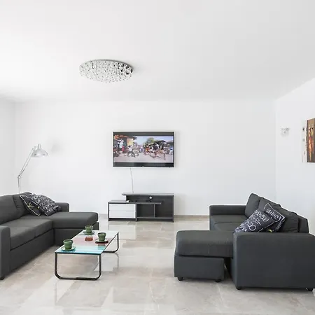 Luxury 6 Bedroom With Private Pool, Protaras 1236 Villa